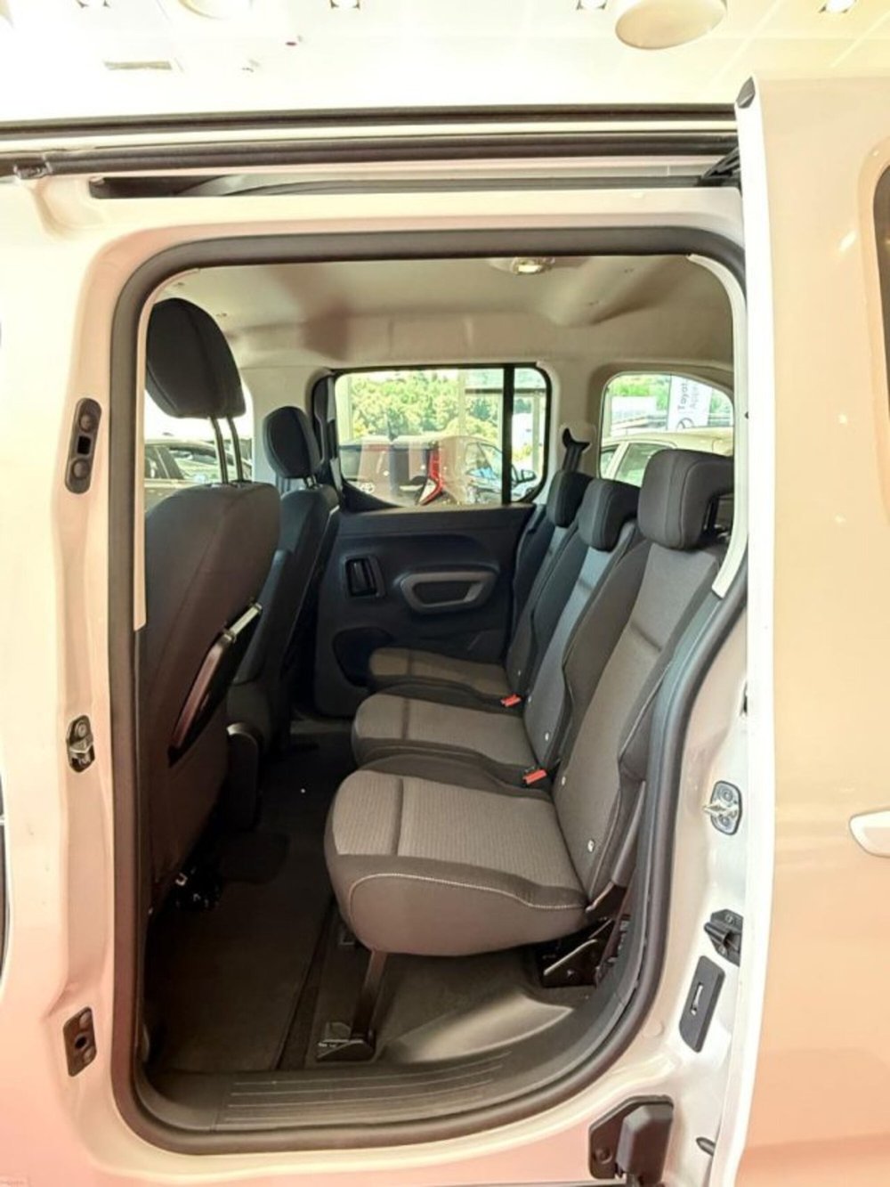 Toyota Proace City Verso nuova a Sassari (8)