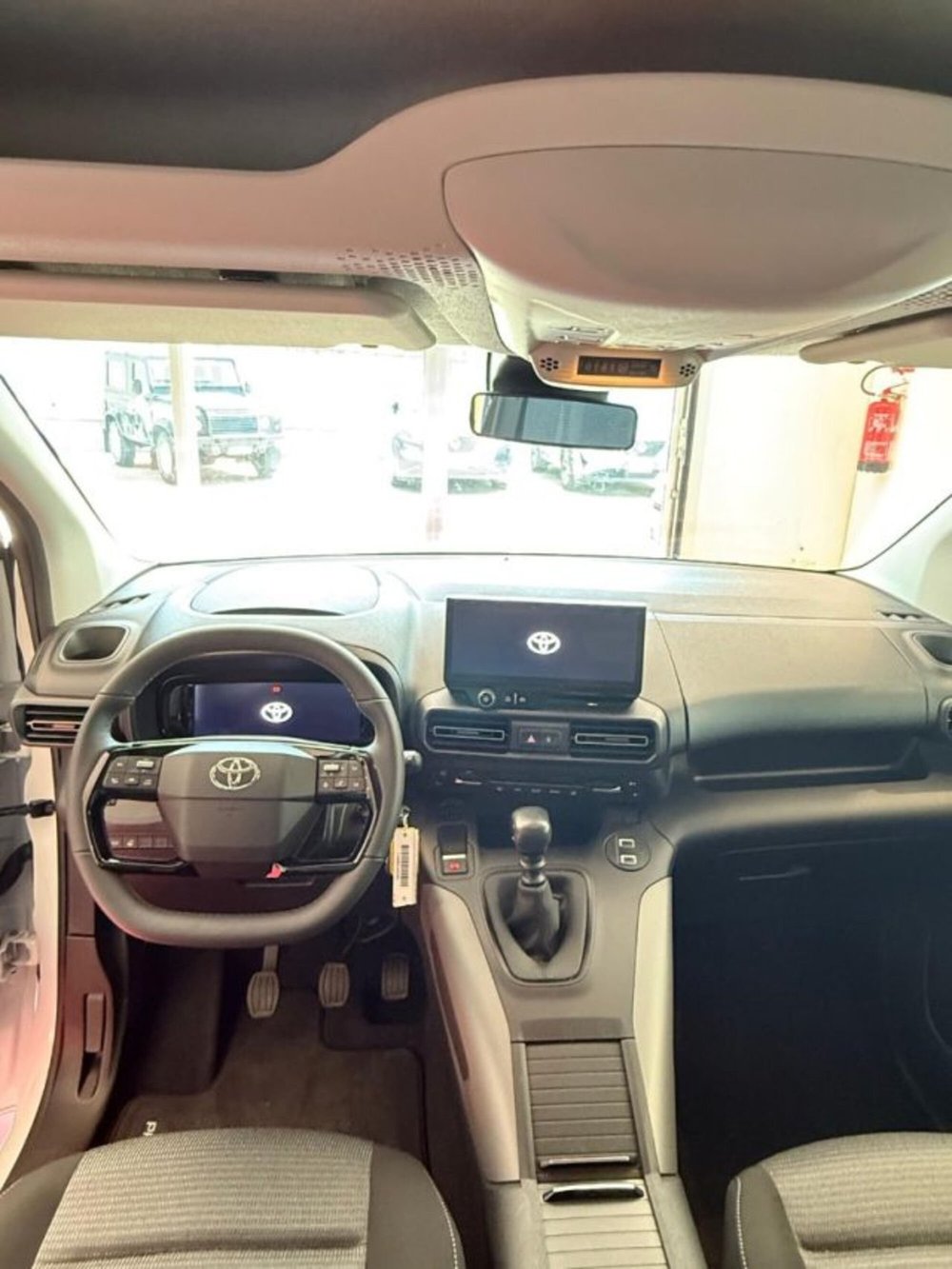 Toyota Proace City Verso nuova a Sassari (9)