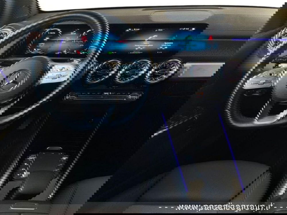 Mercedes-Benz EQB usata a Catanzaro (15)