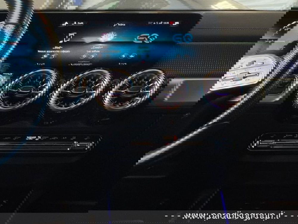 Mercedes-Benz EQB usata a Catanzaro (16)