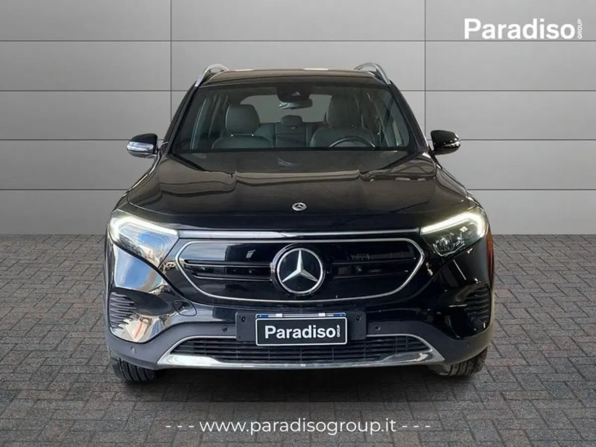 Mercedes-Benz EQB usata a Catanzaro (3)