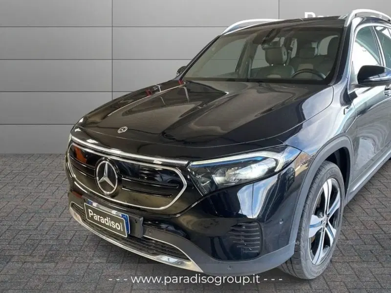 Mercedes-Benz EQB usata a Catanzaro (7)