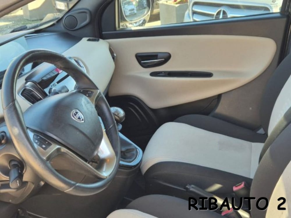 Lancia Ypsilon usata a Cuneo (20)
