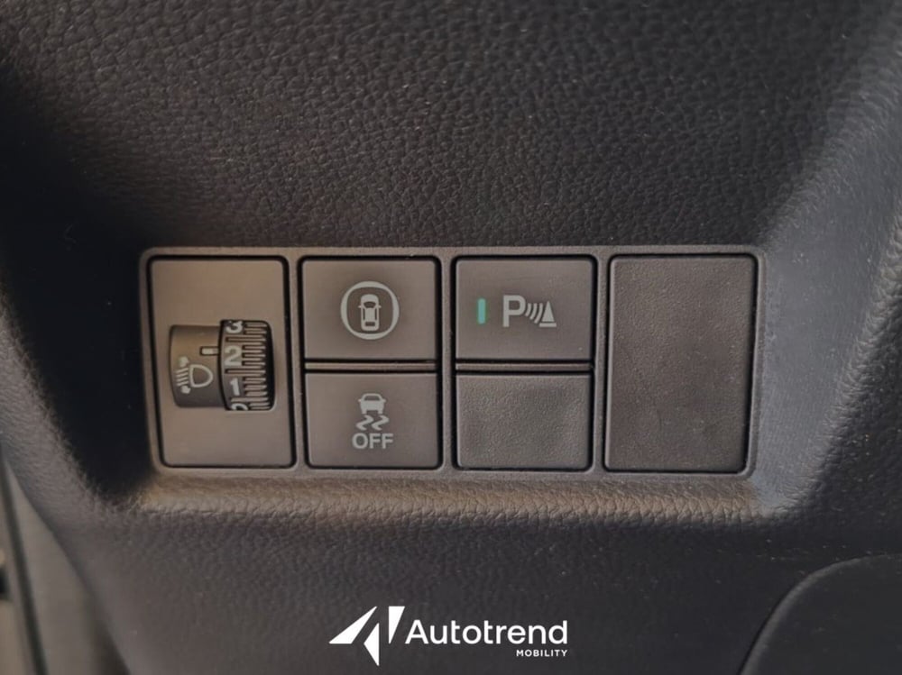 Honda Jazz usata a Bari (13)