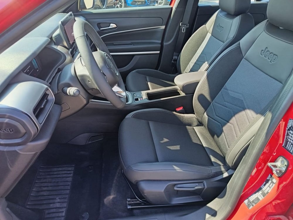 Jeep Avenger nuova a Alessandria (15)