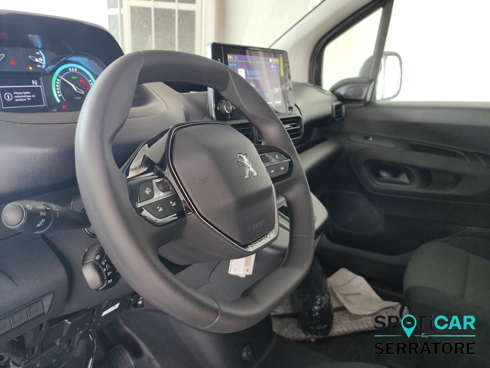 Peugeot e-Partner Furgone nuova a Como (8)