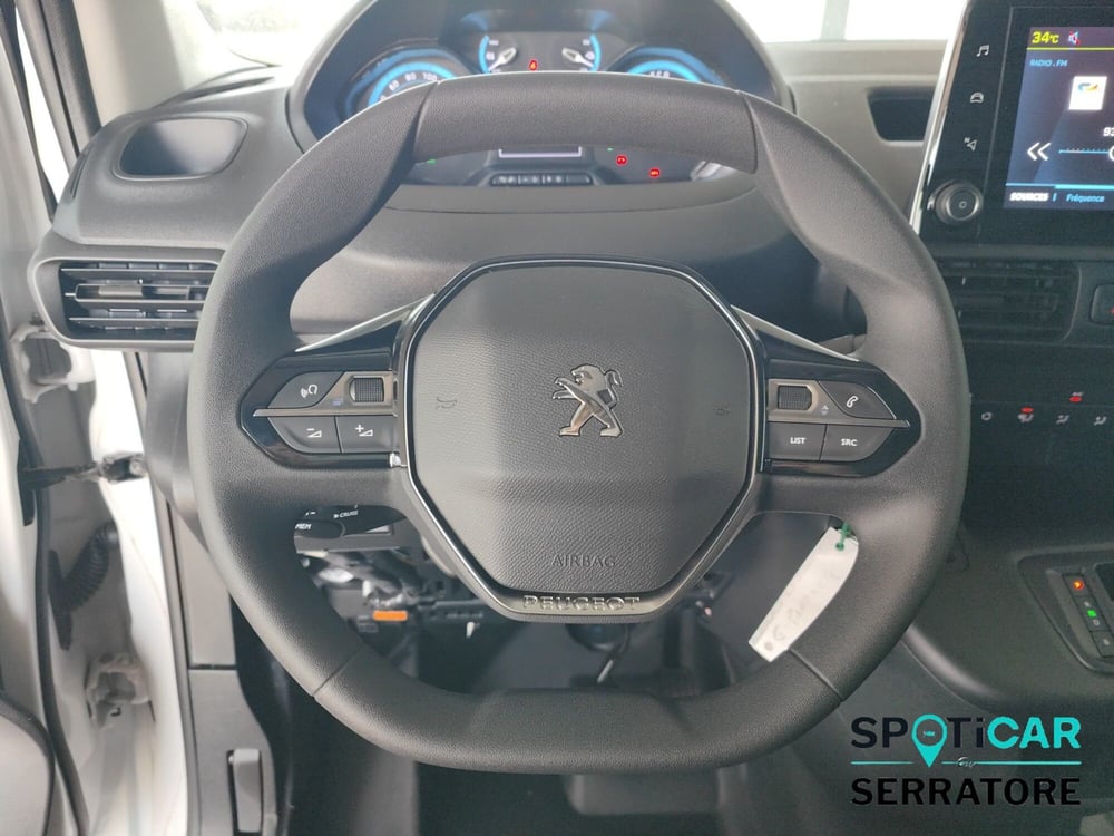 Peugeot e-Partner Furgone nuova a Como (9)