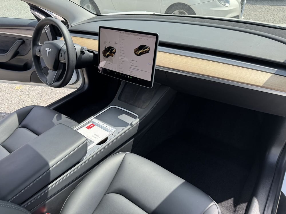 Tesla Model 3 usata a Como (5)