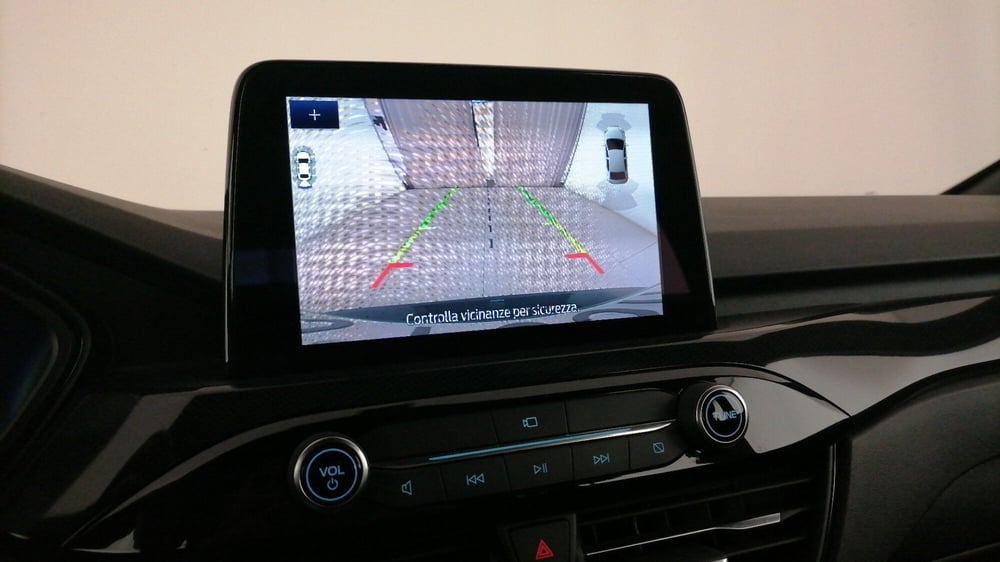 Ford Kuga usata a Roma (16)