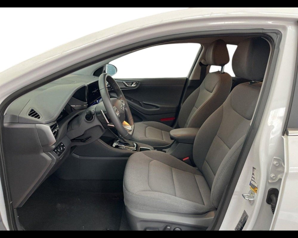 Hyundai Ioniq usata a Torino (14)