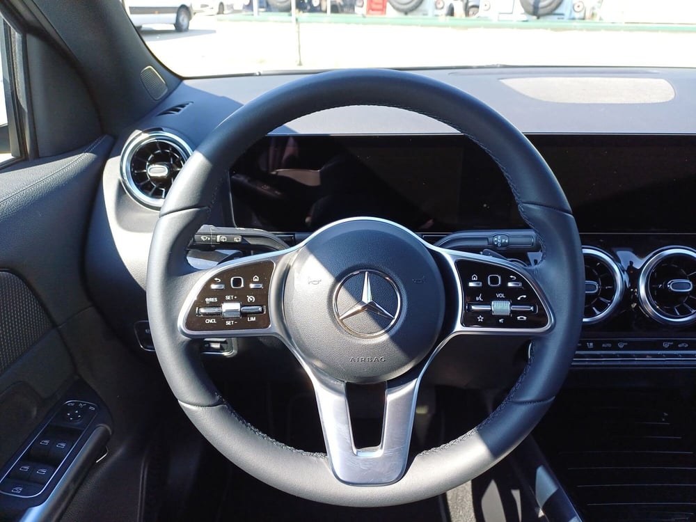 Mercedes-Benz GLA SUV usata  (13)