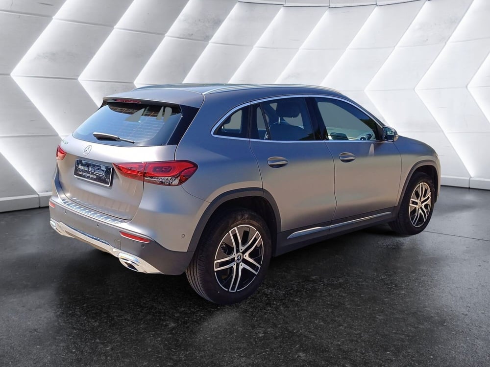 Mercedes-Benz GLA SUV usata  (4)