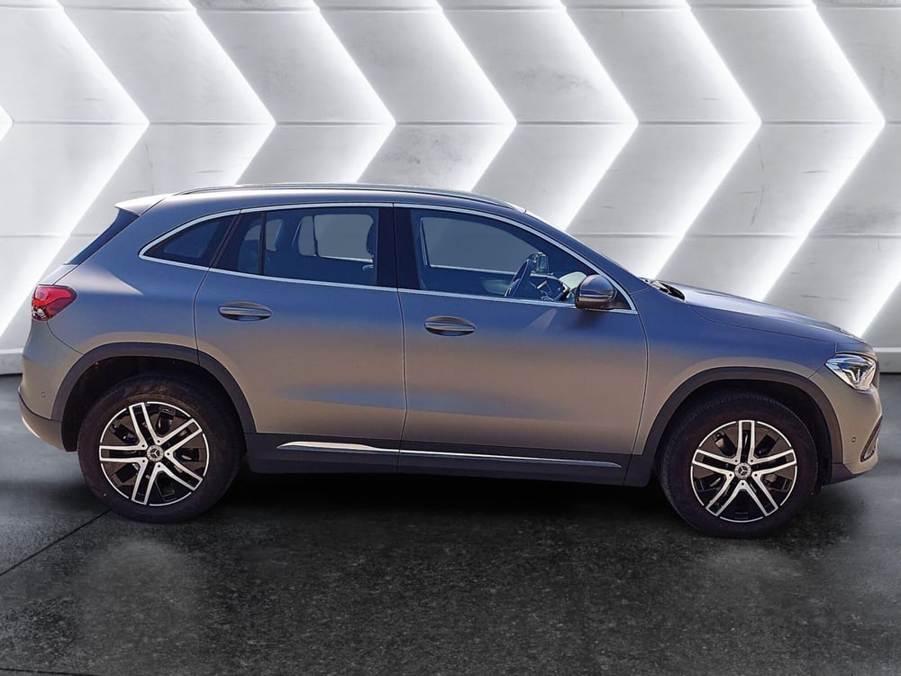Mercedes-Benz GLA SUV usata  (5)