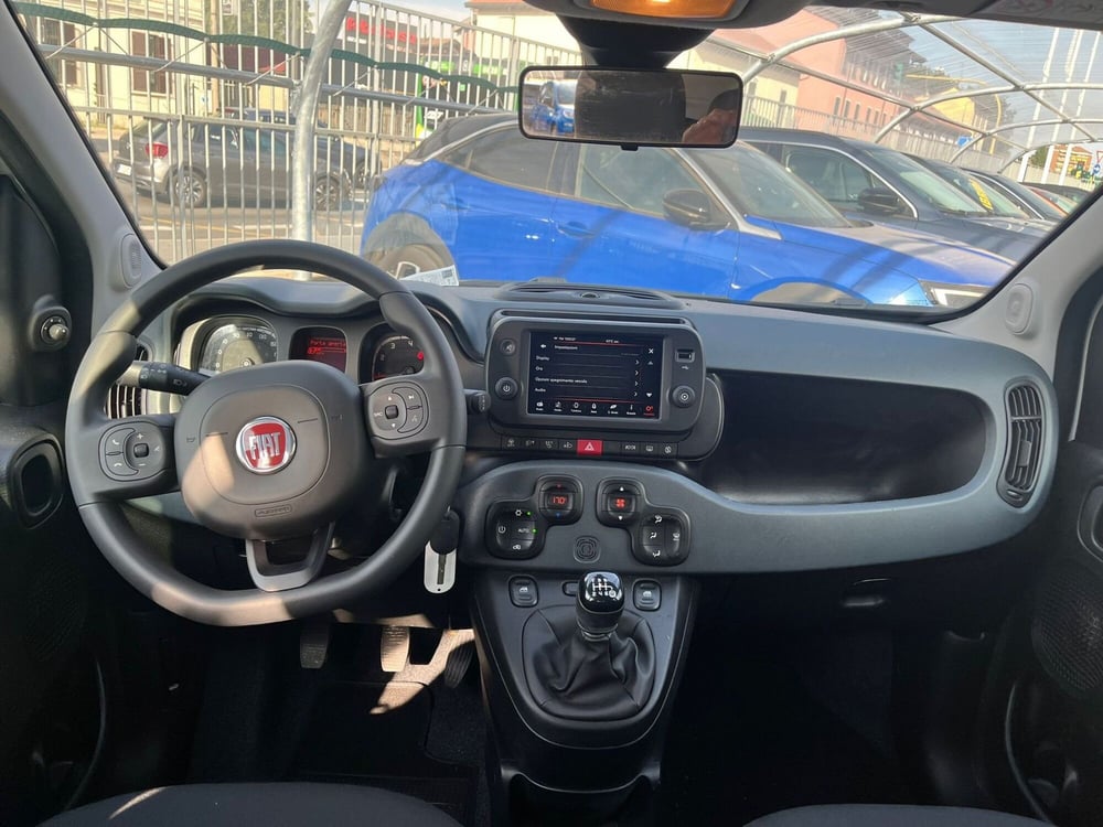 Fiat Panda Cross nuova a Milano (14)