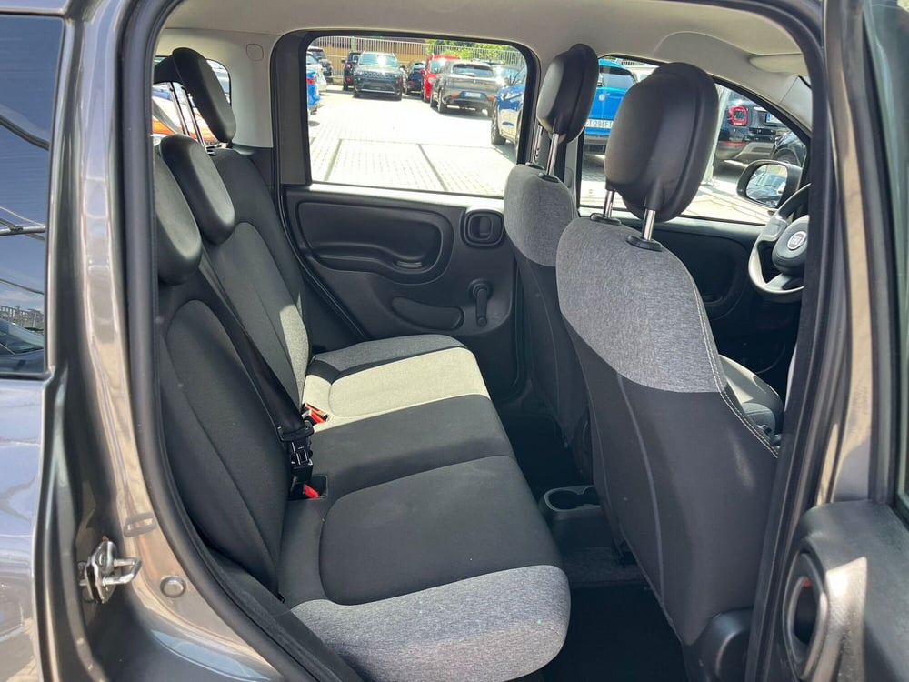 Fiat Panda Cross usata a Milano (14)