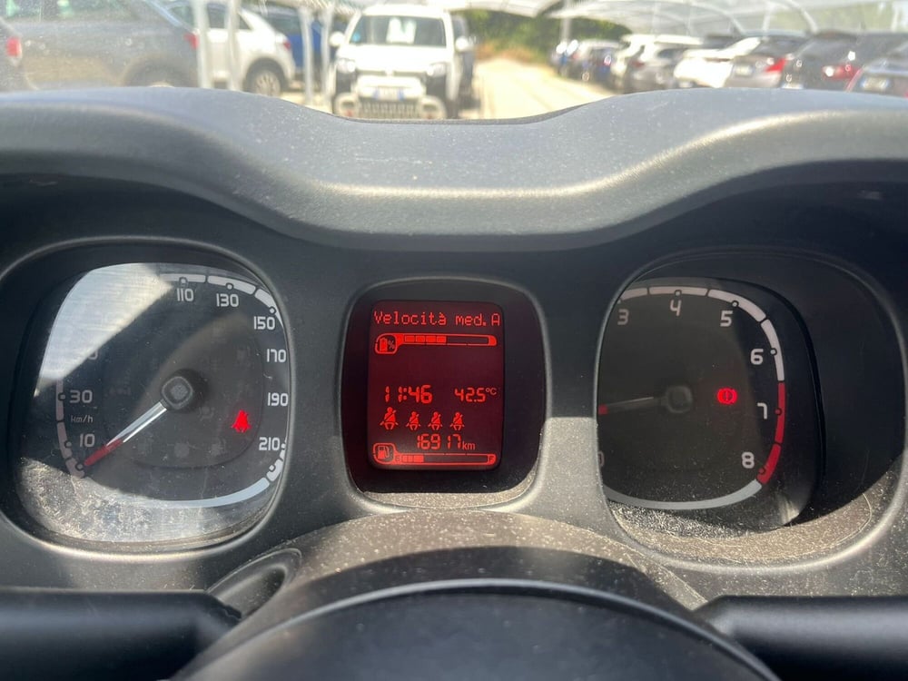 Fiat Panda Cross usata a Milano (18)