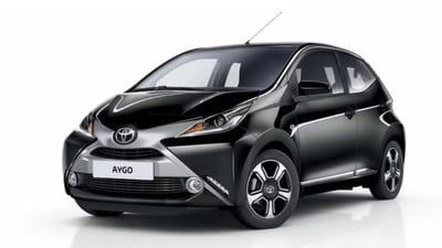 Toyota Aygo 1.0 VVT-i 69 CV 5 porte x-play del 2016 usata a Latina