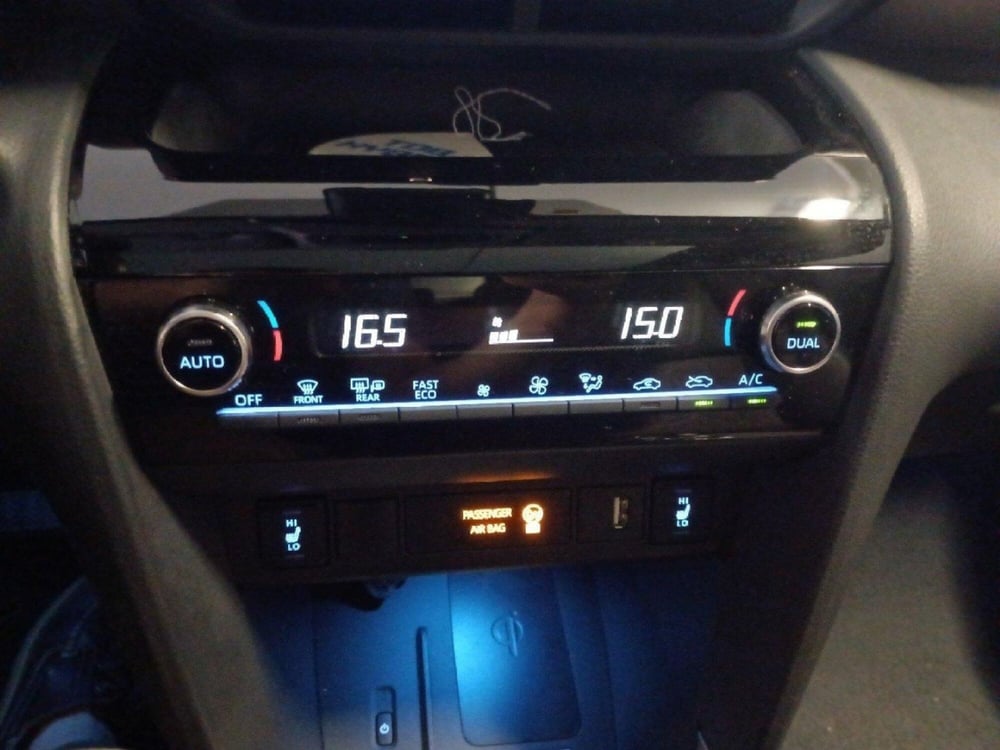 Toyota Yaris Cross usata a Milano (14)
