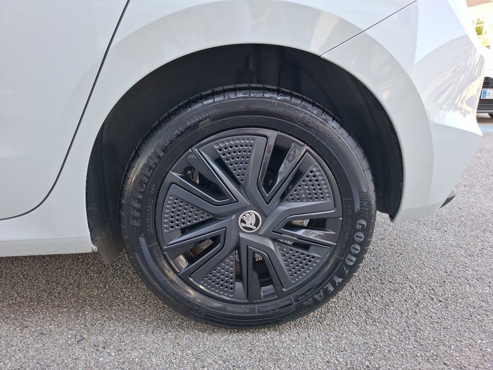 Skoda Fabia usata a Ancona (15)