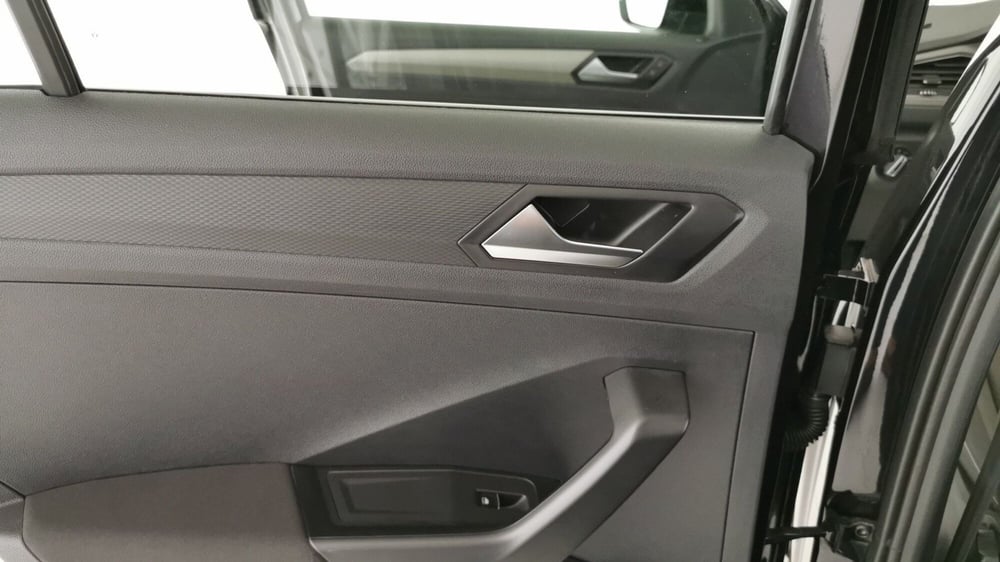 Volkswagen T-Roc usata a Chieti (7)