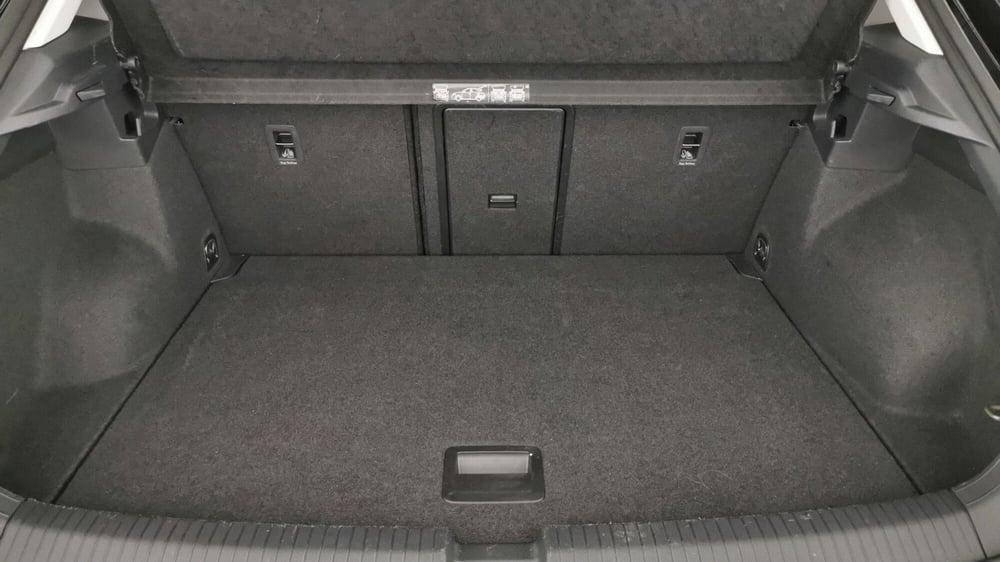 Volkswagen T-Roc usata a Chieti (9)