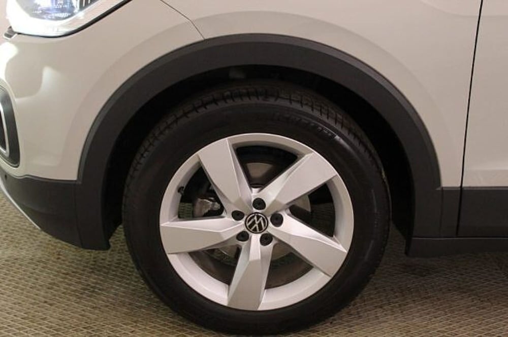 Volkswagen T-Cross usata a Novara (17)