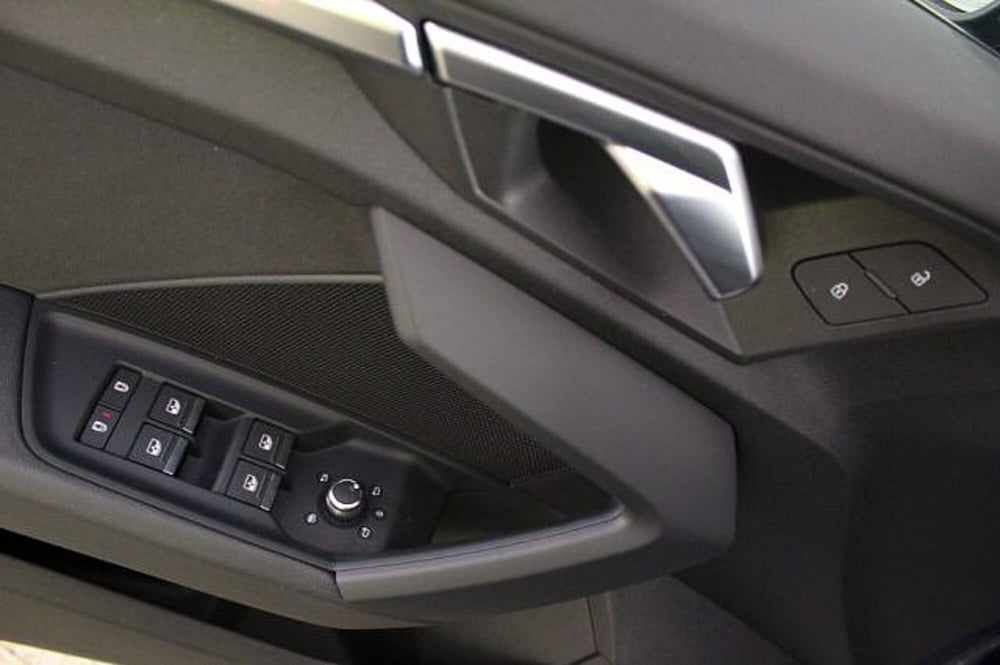 Audi A3 Sportback usata a Novara (8)