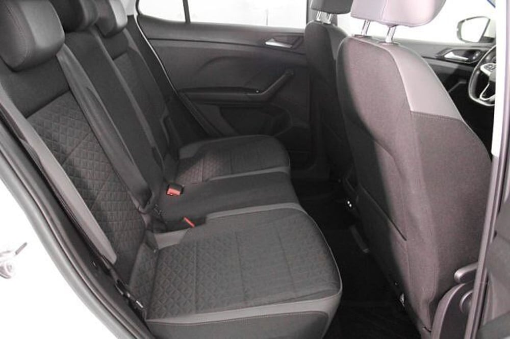 Volkswagen T-Cross usata a Novara (9)