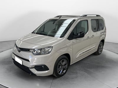 Toyota Proace City Verso City Verso 1.5D 130 CV S&amp;S Short D Luxury del 2022 usata a Modena