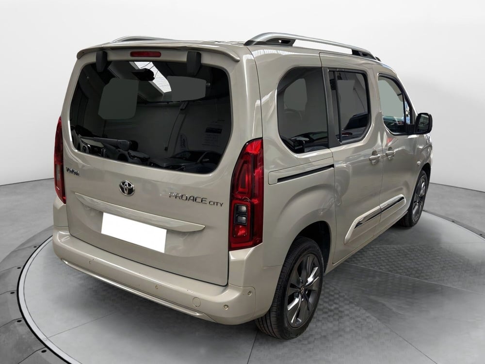 Toyota Proace City Verso usata a Modena (5)
