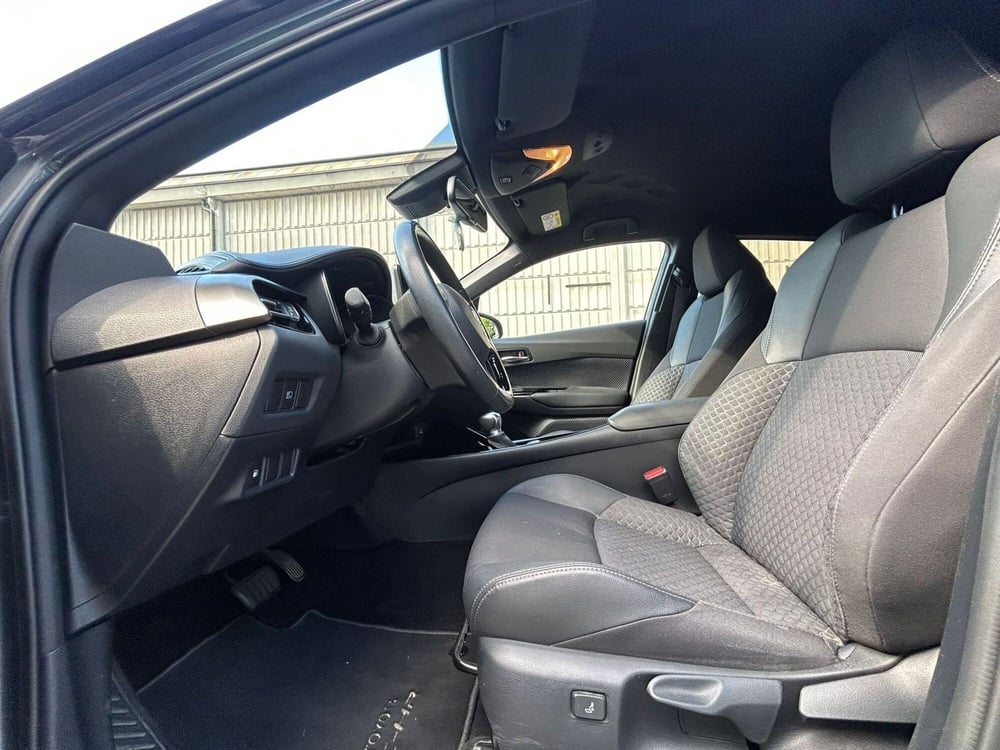 Toyota Toyota C-HR usata a Modena (11)