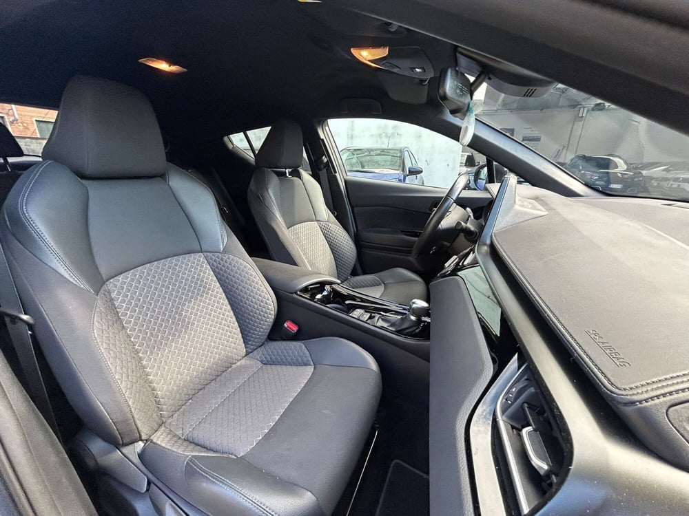 Toyota Toyota C-HR usata a Modena (9)