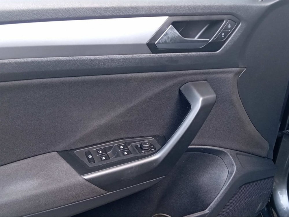 Volkswagen T-Roc usata a Firenze (17)