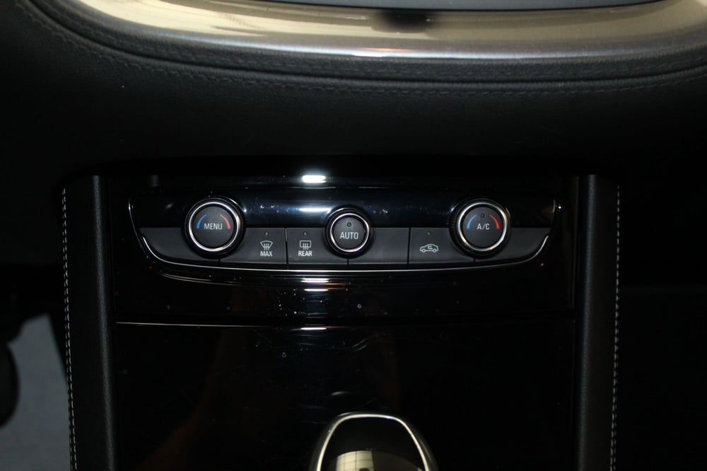 Opel Grandland X usata a Cremona (12)