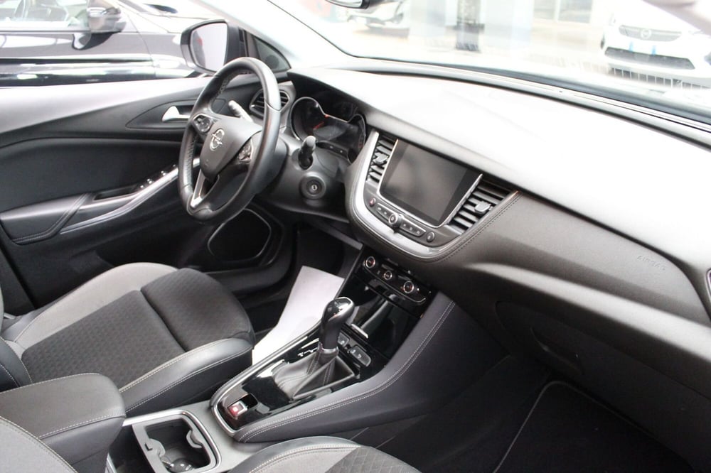 Opel Grandland X usata a Cremona (7)