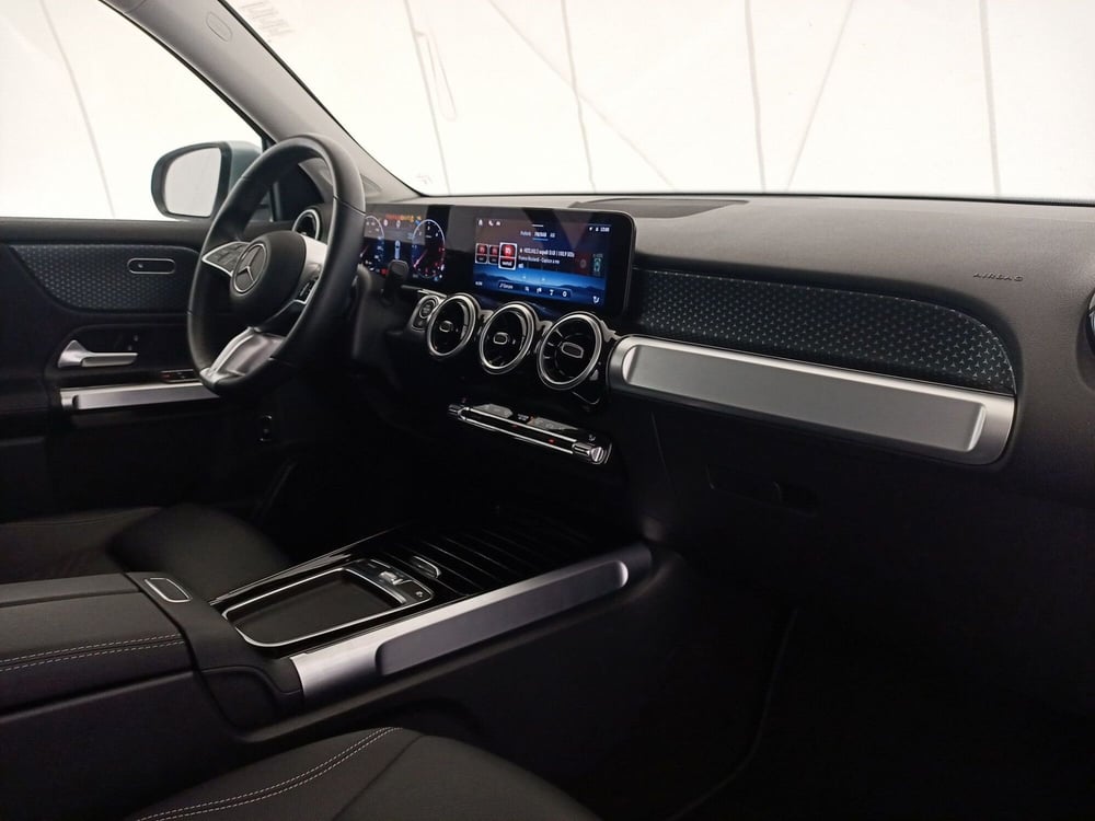 Mercedes-Benz GLB usata a Bari (7)