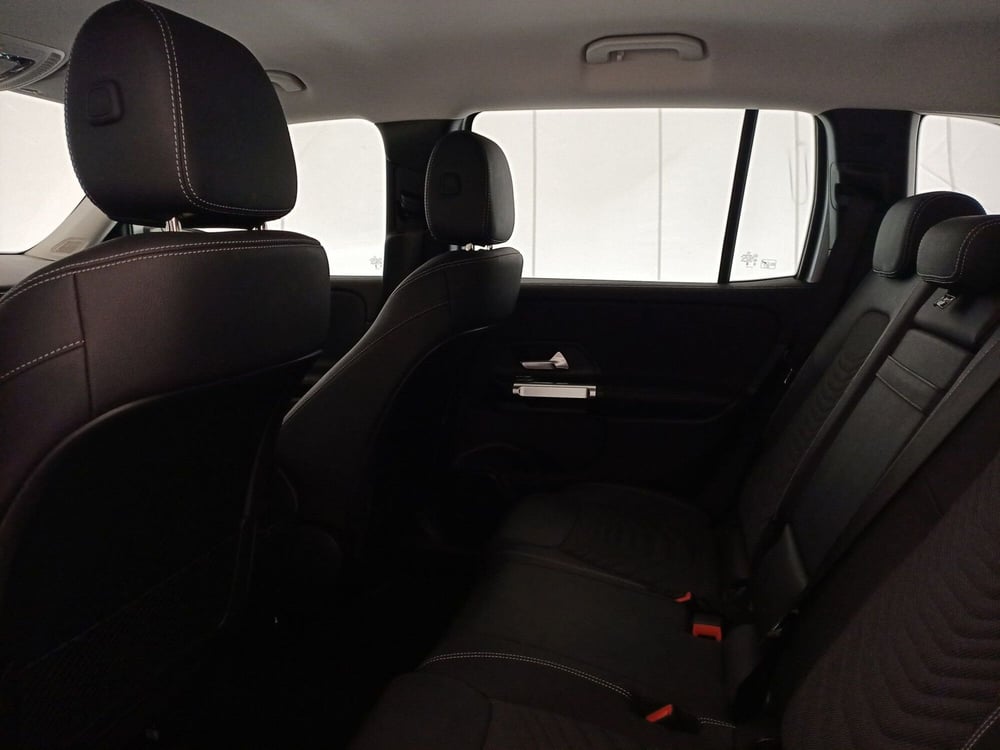 Mercedes-Benz GLB usata a Bari (8)
