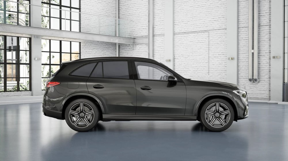 Mercedes-Benz GLC SUV nuova a Pescara (4)