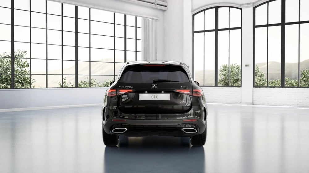 Mercedes-Benz GLC SUV nuova a Pescara (4)