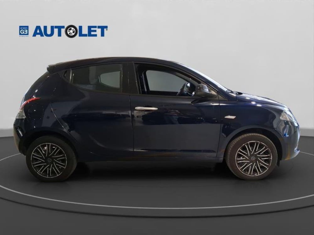 Lancia Ypsilon usata a Genova (4)