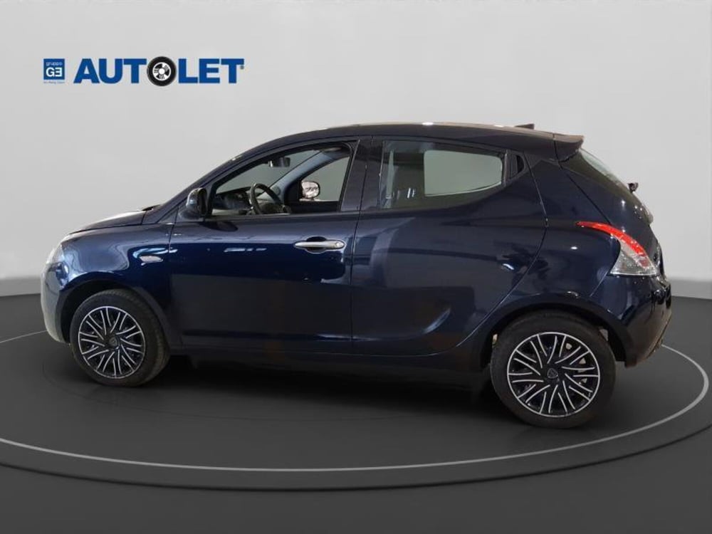Lancia Ypsilon usata a Genova (5)