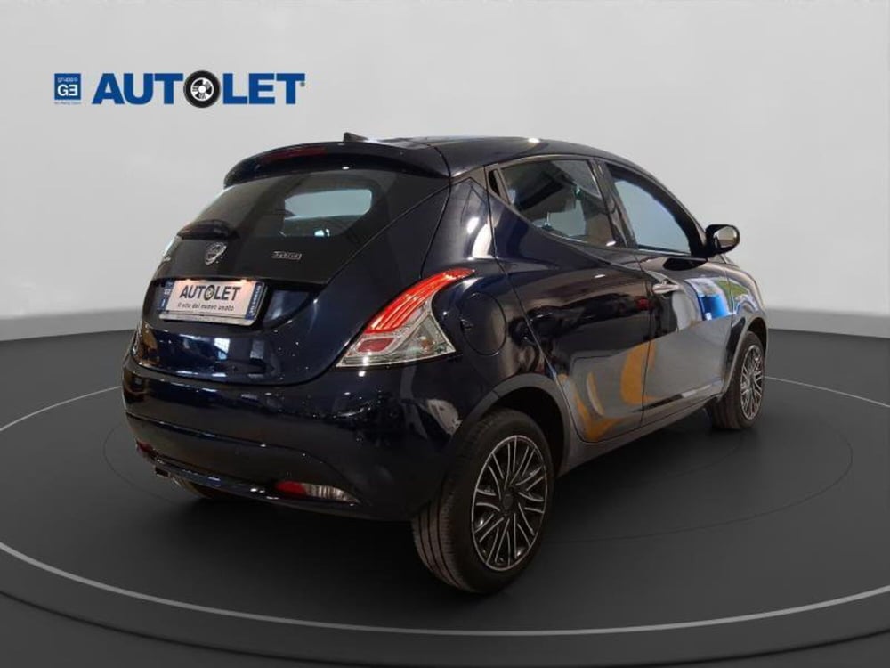 Lancia Ypsilon usata a Genova (7)