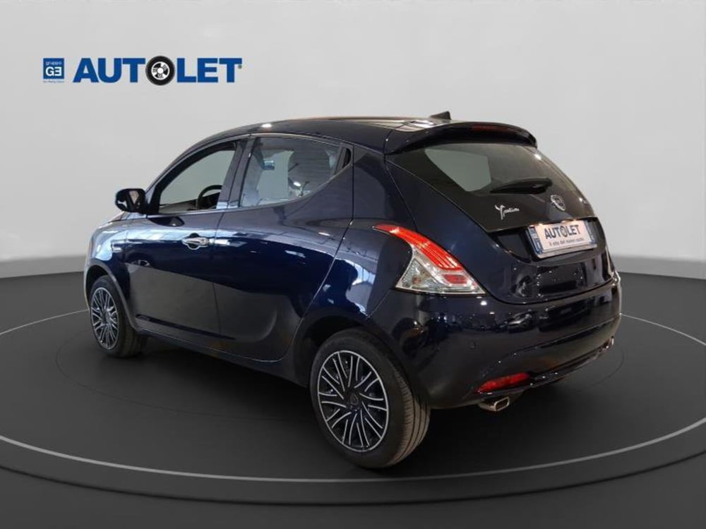 Lancia Ypsilon usata a Genova (8)