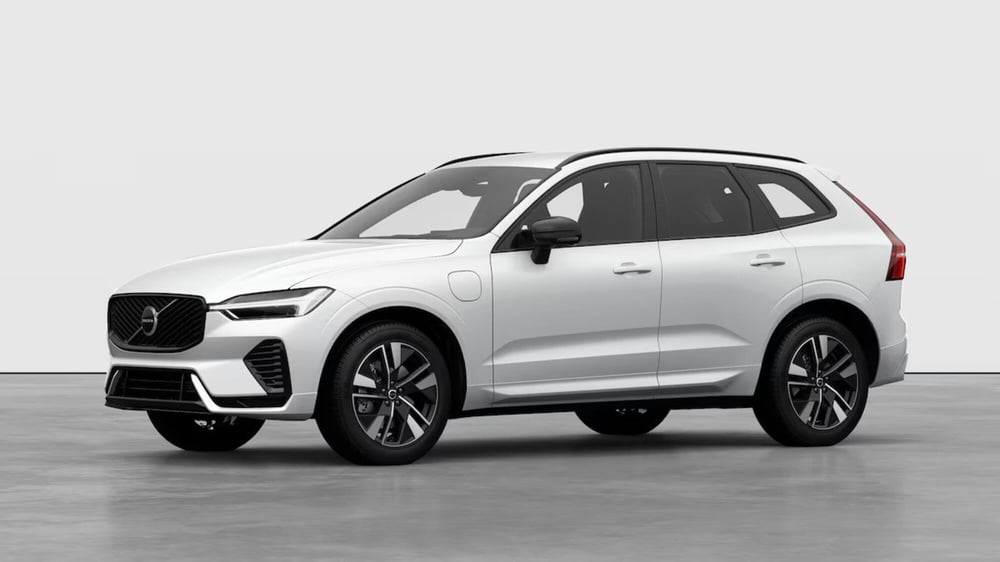 Volvo XC60 nuova a Como