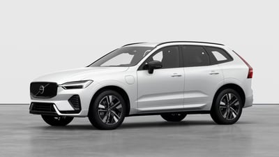 Volvo XC60 T6 Recharge AWD Plug-in Hybrid aut. Plus Dark nuova a Como