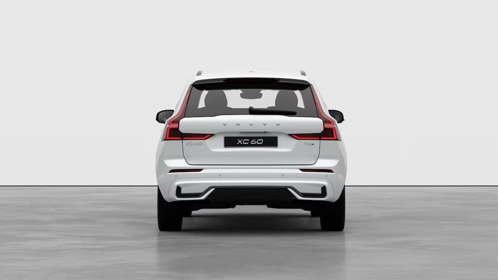 Volvo XC60 nuova a Como (3)