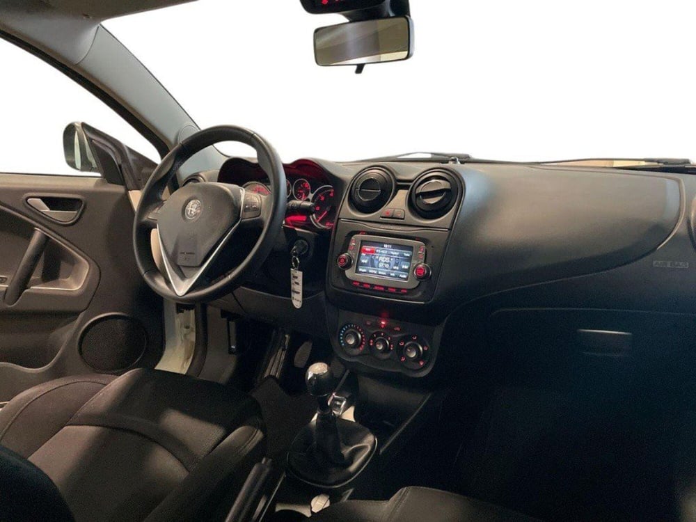 Alfa Romeo MiTo usata a Macerata (12)