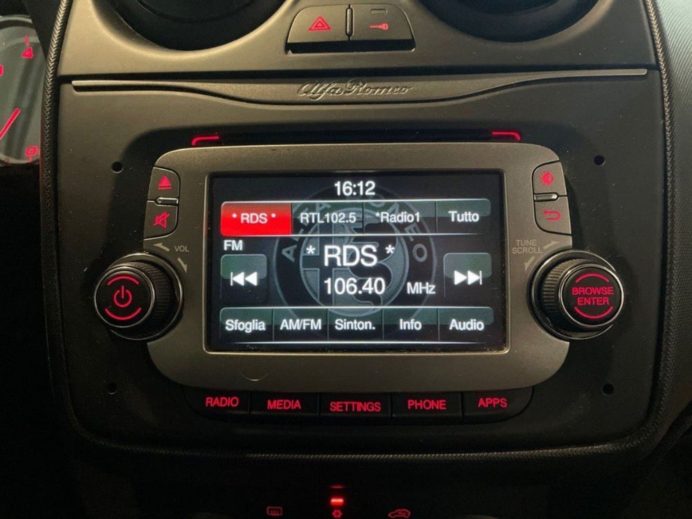 Alfa Romeo MiTo usata a Macerata (15)