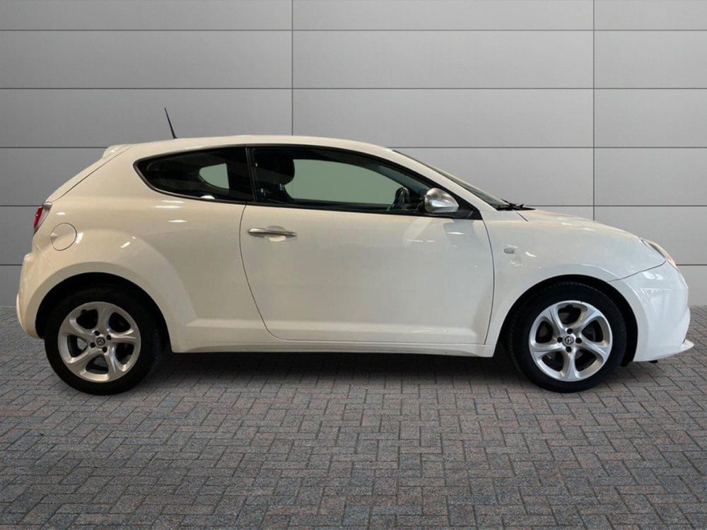 Alfa Romeo MiTo usata a Macerata (3)