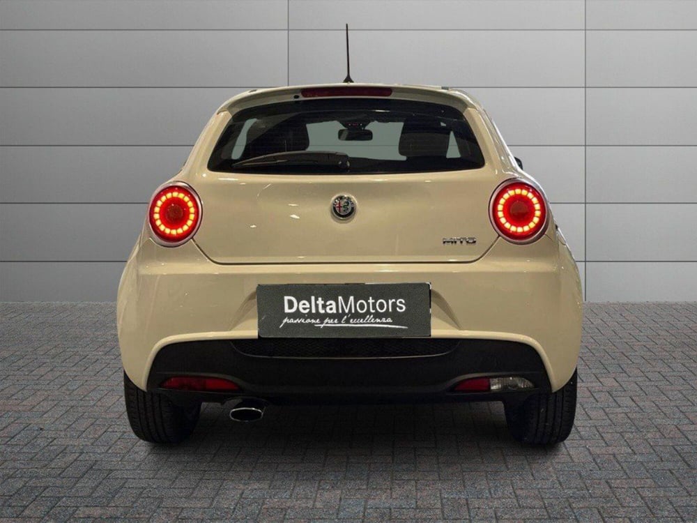 Alfa Romeo MiTo usata a Macerata (6)